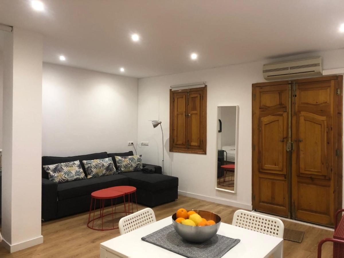 Bet Apartments - Tramontana Apartments Валенсия Экстерьер фото