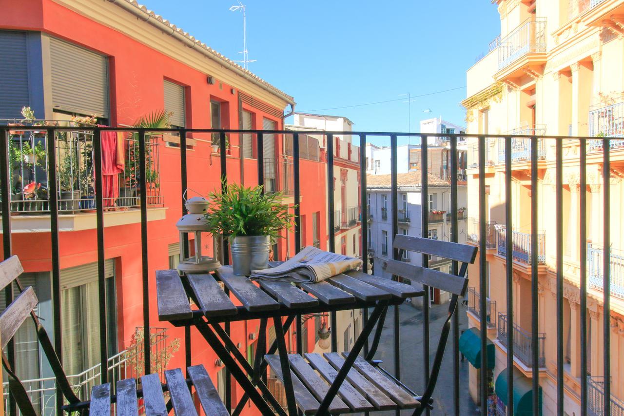 Bet Apartments - Tramontana Apartments Валенсия Экстерьер фото