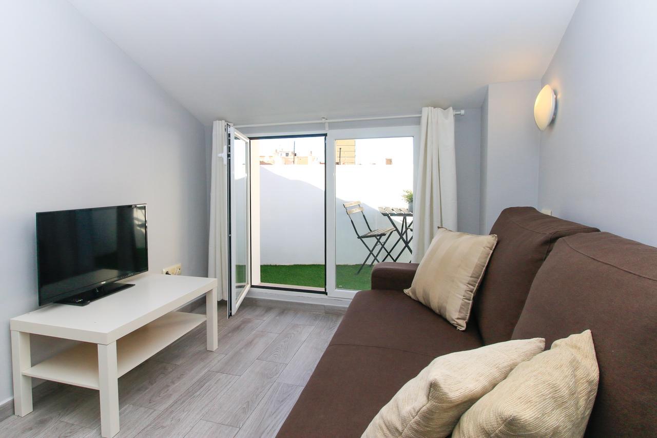 Bet Apartments - Tramontana Apartments Валенсия Экстерьер фото