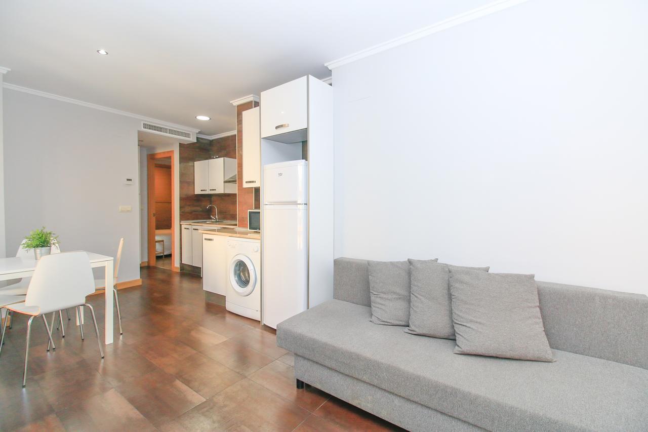 Bet Apartments - Tramontana Apartments Валенсия Экстерьер фото