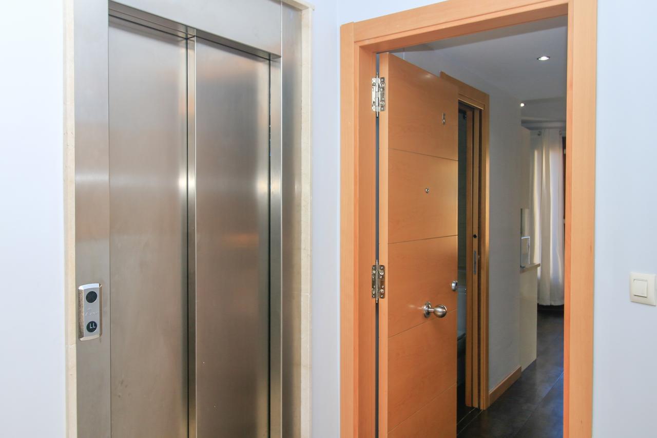 Bet Apartments - Tramontana Apartments Валенсия Экстерьер фото